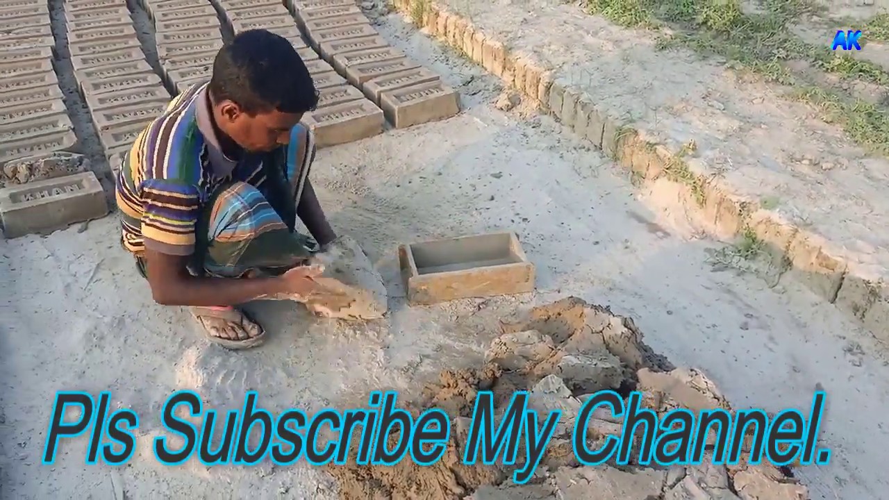MAKING MANUAL CLAY BRICKS BY OUTMODED SYSTEM. - YouTube