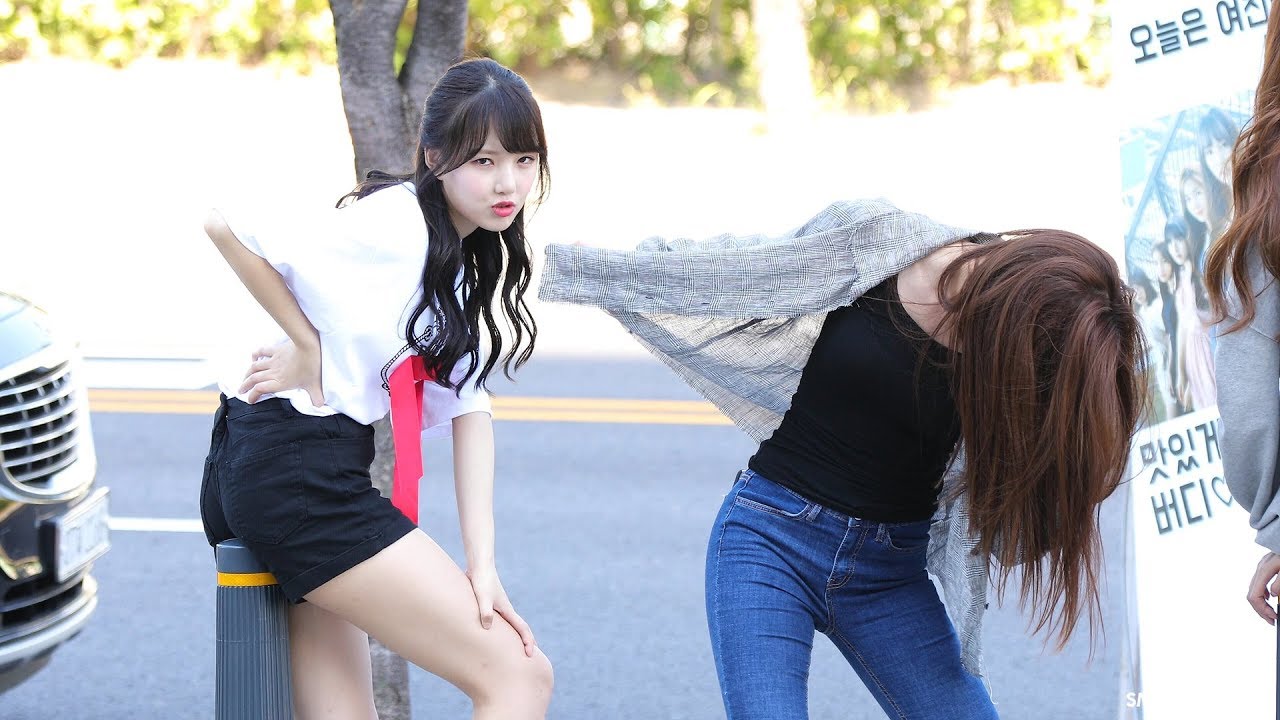 170914 여자친구 (GFRIEND) 예린 & 신비 포토타임 4K 직캠 @역조공 미니 팬미팅 4K Fancam by -wA-