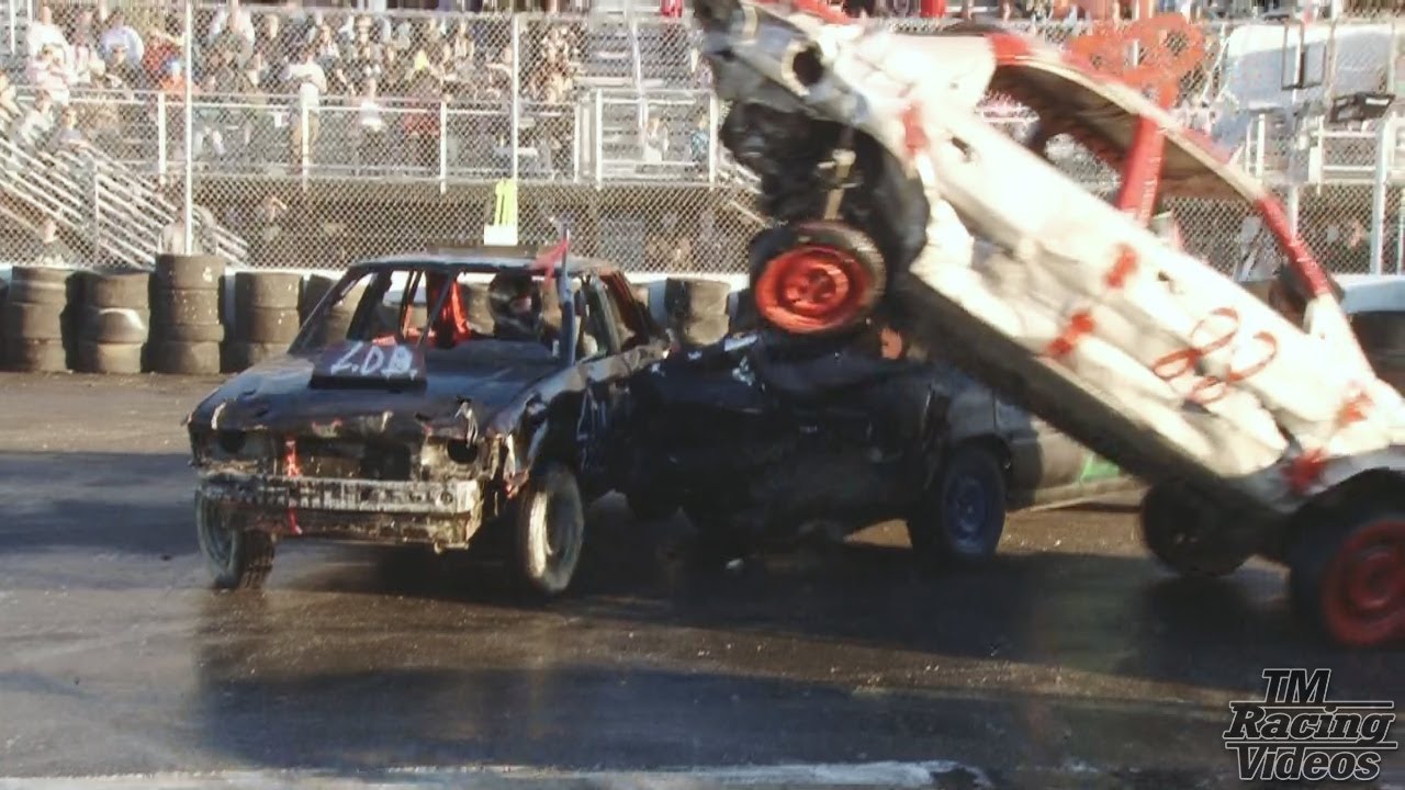 'Small Car' Demolition Derby - Day of Destruction - 10/26/13