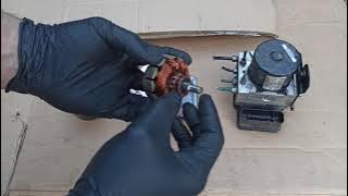 ABS light on dash/pump fault/how to repair ABS module motor/ABS module replacement   bleeding brakes