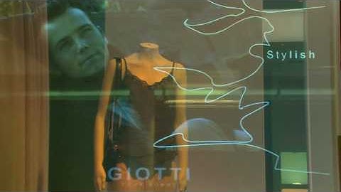 Interactive Shop window