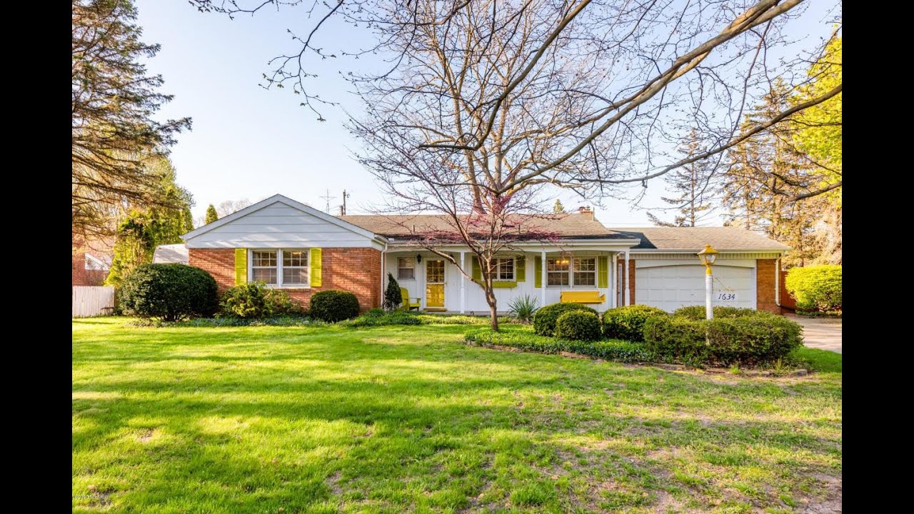 1634 N Bonny Bruce Drive Stevensville, MI Homes for Sale