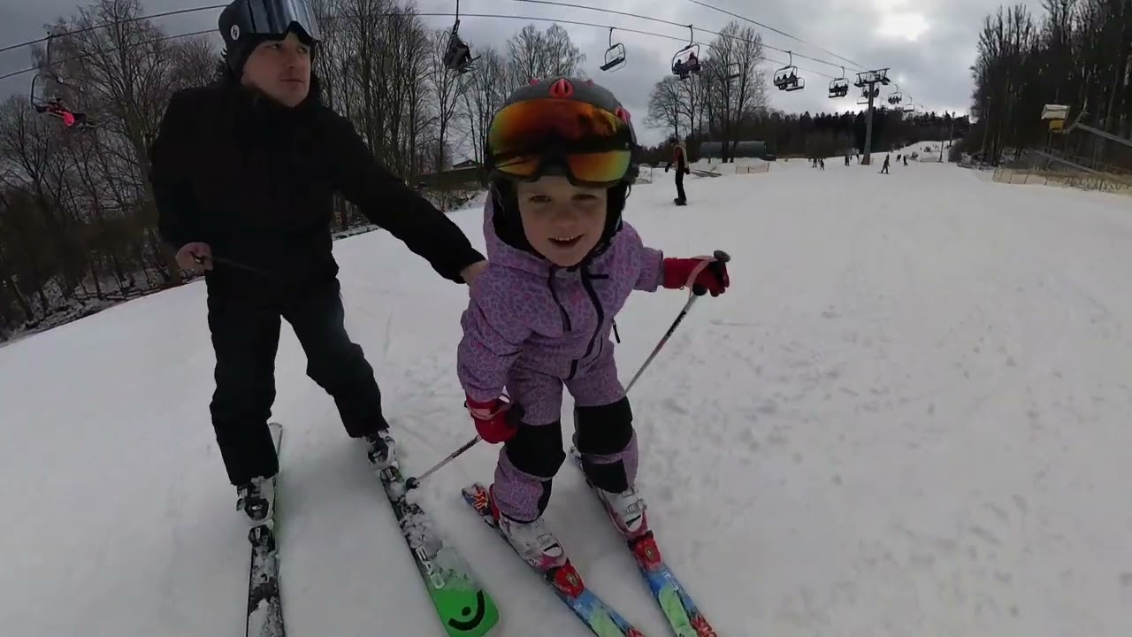 Її другий день на лижах — а спуск як у профі 😮🎿