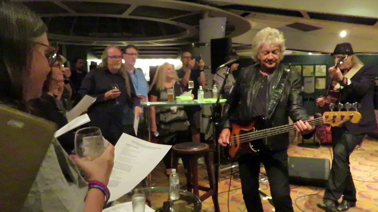 JOHN LODGE and 10,000 Light Years Band "SAVED BY THE MUSIC". CTTE 2019
