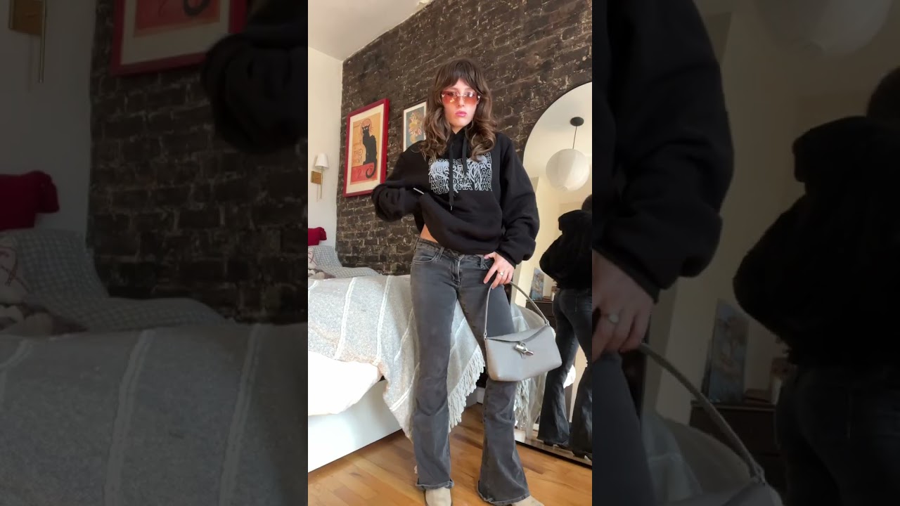 Which should I wear to the Arcadia show !? 