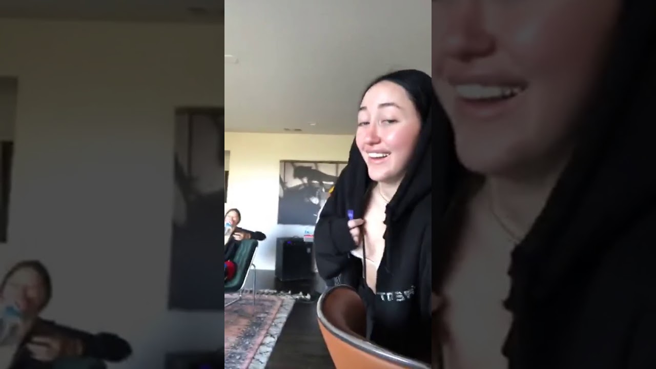 Noah Cyrus Live Stream, December 8, 2019