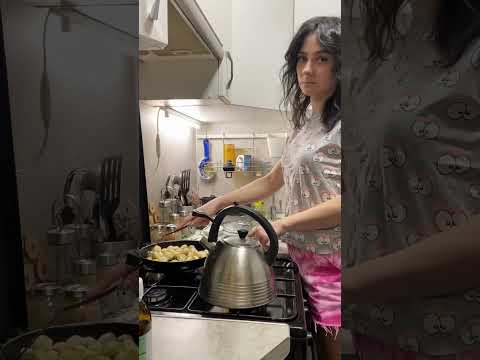 Как жена готовит