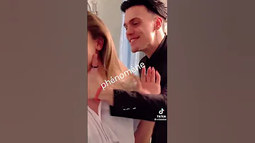 نتيا عمري ولعلام نتيا عشرة وكابيتان 