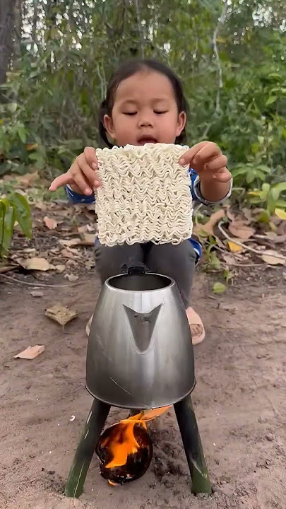 Survival Skills: Single mom show SMART idea and USEFUL in forest #camping #bushcraft#outdoor