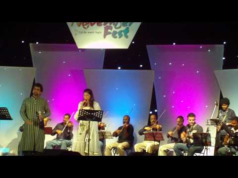 Chimayi and Haricharan performing Abhi Naa Jao Chh...