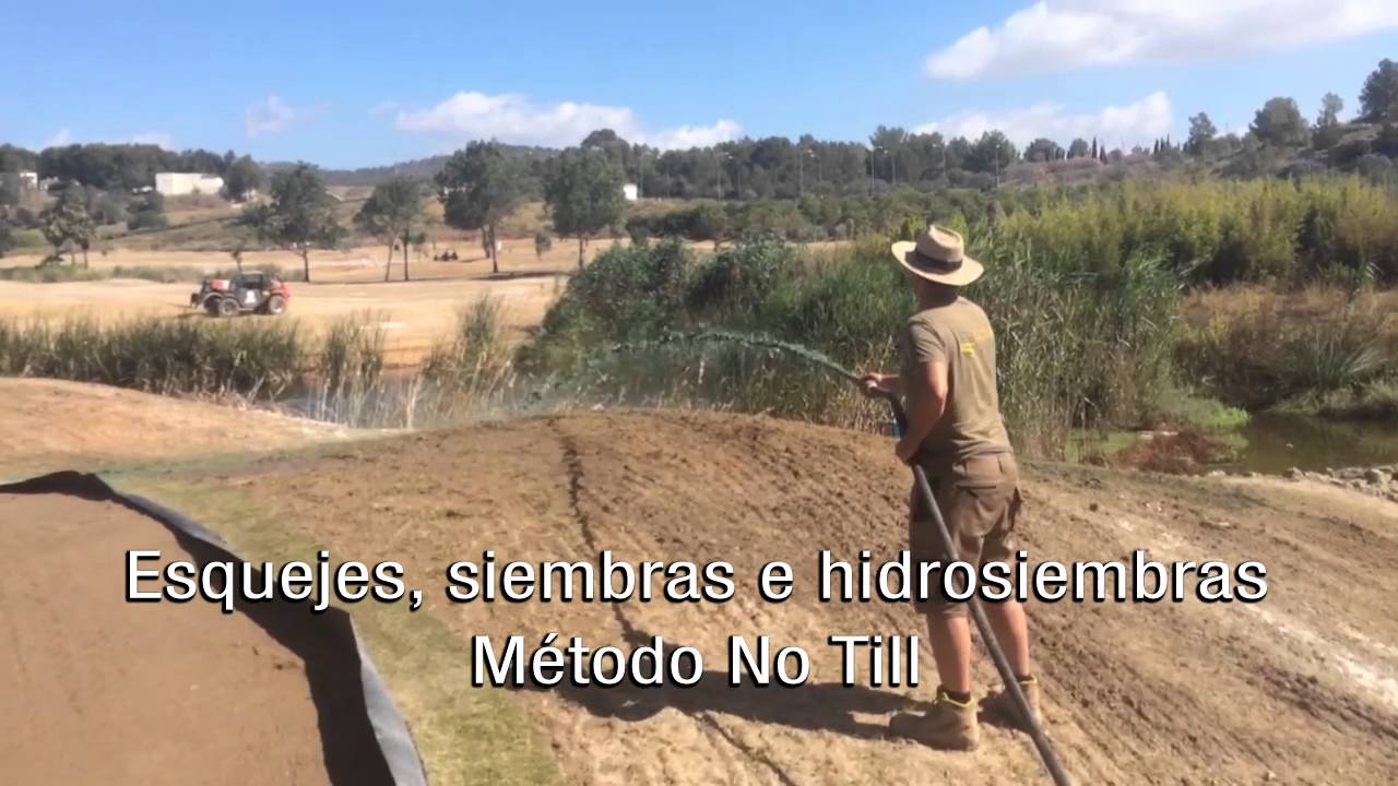Hidrosiembra de césped natural en Son Muntaner Golf - YouTube