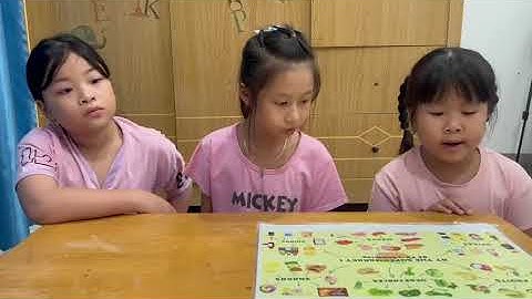 Tiếng Anh Giao Tiếp Phan Thiết: Sally, Sophie and Nana practice talking about At The Supermarket