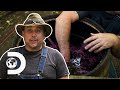 Moonshiners Turn Finest Blueberry Wine Into Actual Champagne | Moonshiners