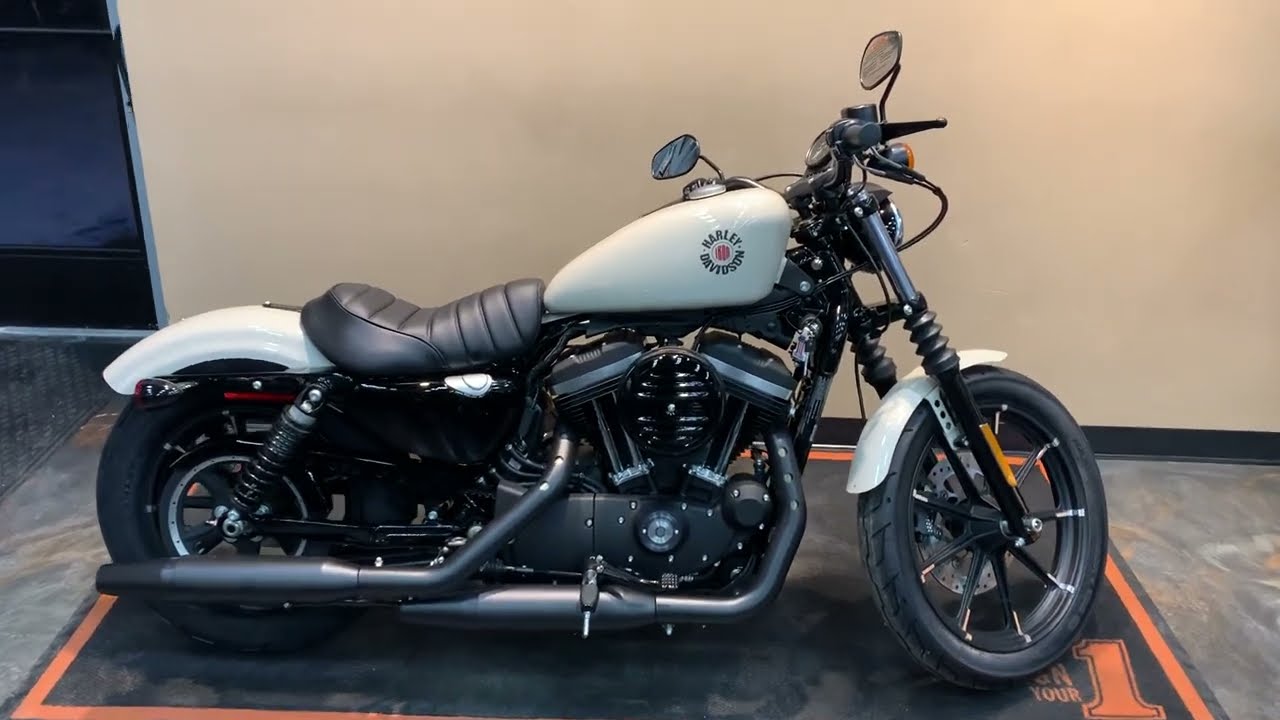 プレステ5 ホワイト 2022 Harley-Davidson Sportster Iron 883 in White Sand Pearl-XL883N