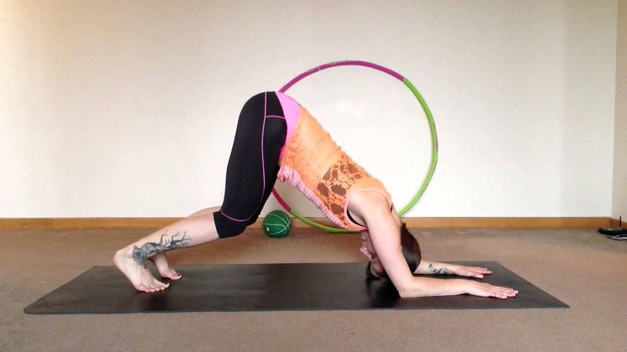 Downward facing dog: A guide for plus size yogis & beginners