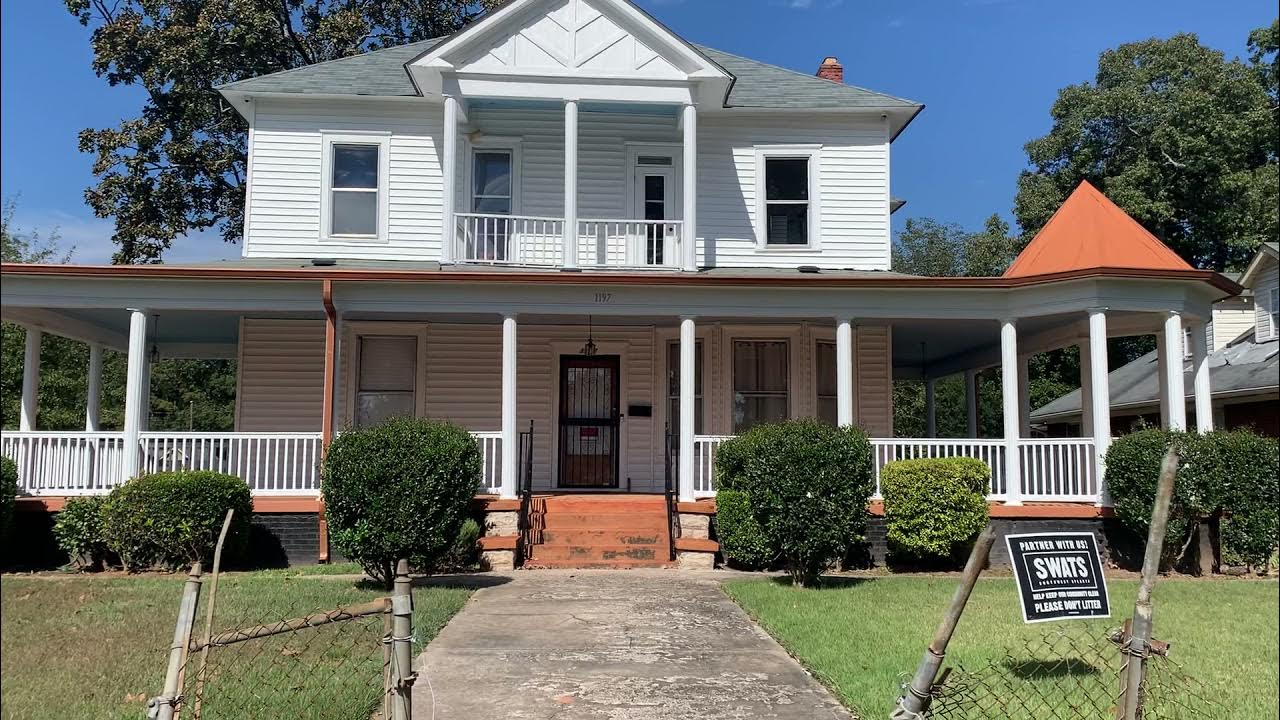 I Stumbled Across Madea House While Riding Through The Inner City Of