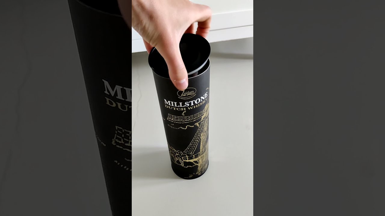 Unboxing Millstone Dutch Single Malt Whisky Peated Moscatel 2017 Zuidam Distillery