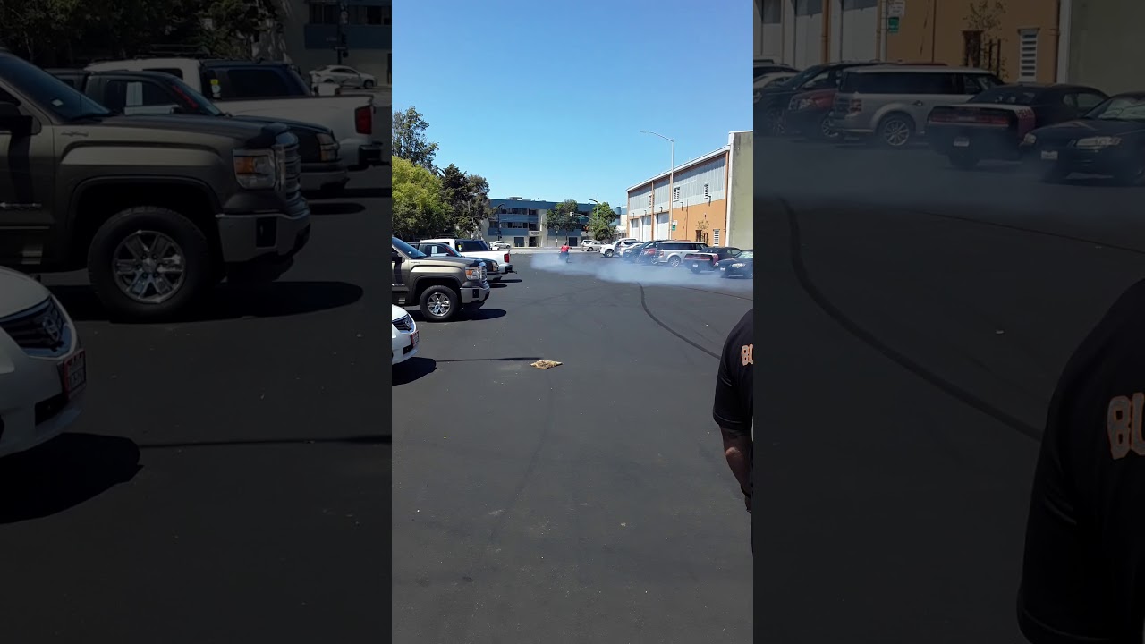 Harley Davidson bad ass burnout.