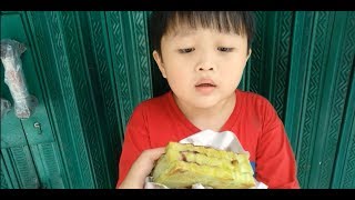 Dario Jajan Roti Bakar Hijau Isi Selai Blueberry (Harga Rp3.000)