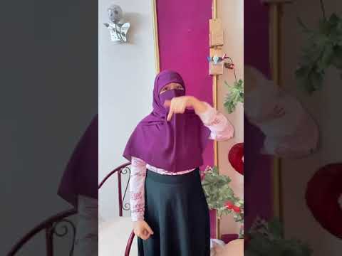 واقفين بنتفرج على مشوار حياتنا