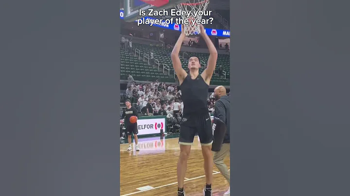 How Zach Edey warms up for a game