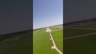 Extreme Crosswind Landing in a Cessna 172 - #crosswind #aviation #airport #runway #flighttraining