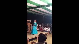 Lali laga ke othlali laga ke pagal ka di pagli @@## bhojpuri arkestra dance