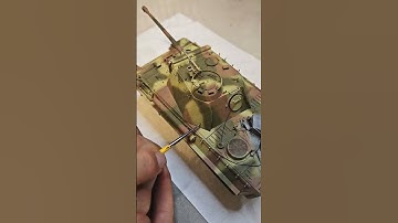 German camoflage in 60 seconds! A small process video of the paintwork of a late panther G.