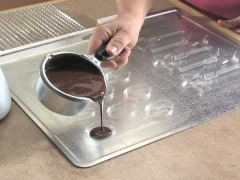 double-chocolate-fondue-pot