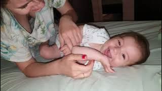 💕 Cute mommy and lovely baby playing and laughing