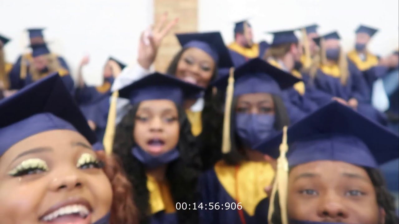 I GRADUATED HIGHSCHOOL | 2021 Graduation VLOG | GRWM + Grad party