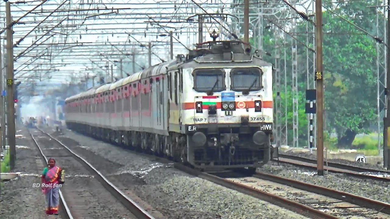 Eastern Railways most prestigious & Luxerious 12302/New Delhi- Rajdhani ...