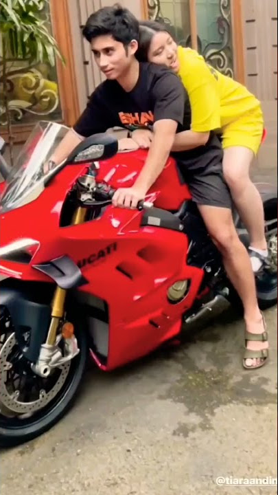 alshad bonceng Tiara Andini pakek Ducati 😱⁉️⁉️ emg bisa ⁉️⁉️ #alshadahmad #tiaraandini #selen