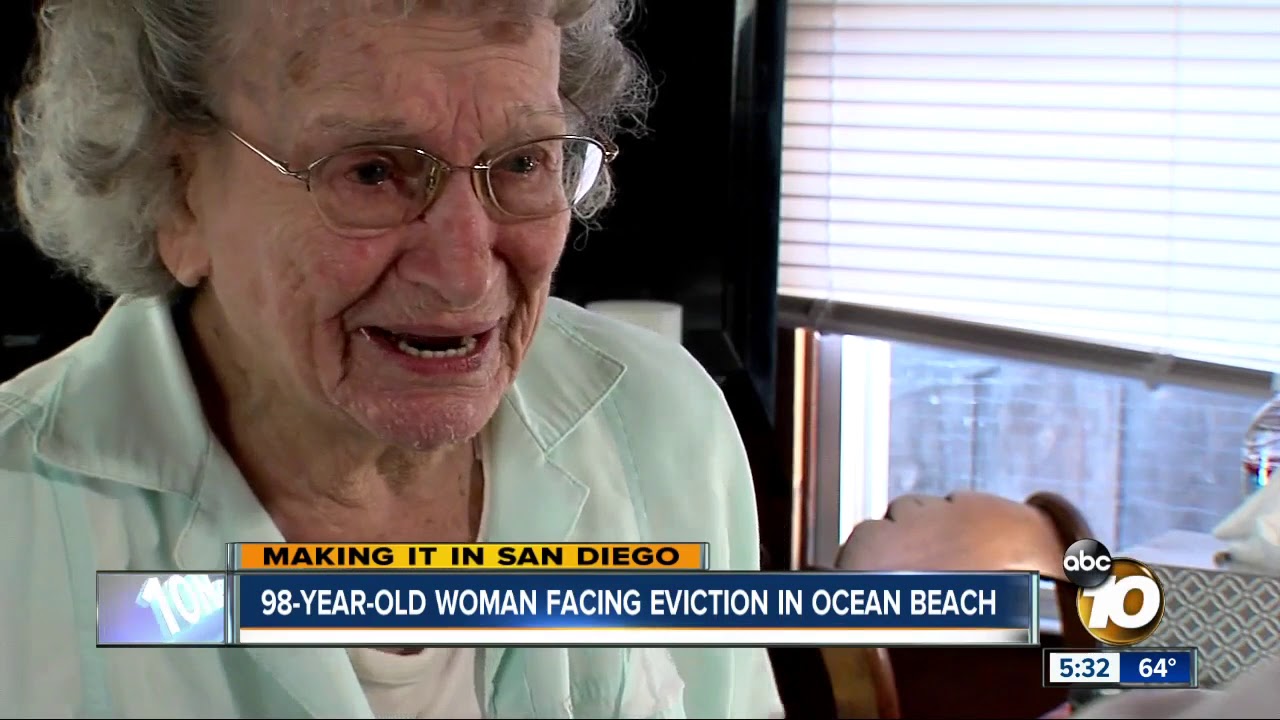 what to buy a 98 year old woman