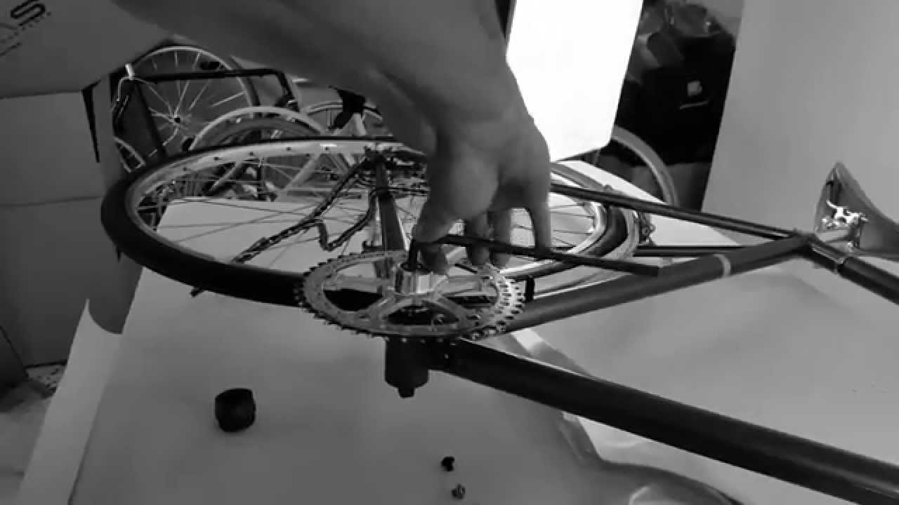 Hábil reacción maleta Cómo montar cubrecadenas de aluminio pulido en bici clásica -  biciclasica.com - YouTube