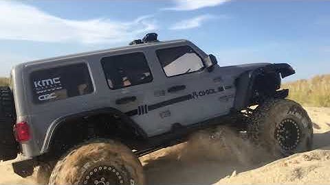 Axial vs Traxxas vs MST