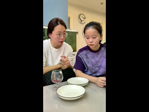 超高难度挑战,没想到被女儿轻松拿捏,还嘲笑我钱没白花!##母女日常 #意想不到的结局 #坑妈的娃 #和孩子斗智斗勇 #挑战