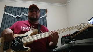 Video thumbnail of "Bass cover mighty to save - Israel houghton 🎧🎧"