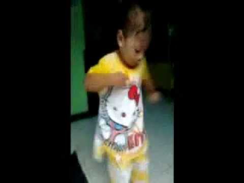 Nikita joget kokok ayam