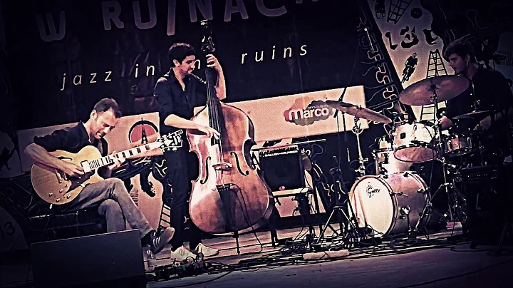 Albert Vila Trio na Jazz w Ruinach