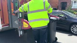 General Waste bin men emptying my neighbours recycling bins in Bournemouth 