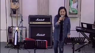 Melin Marpaung : Penghianat Cinta - Cipt. Saut Barasa (Cover)