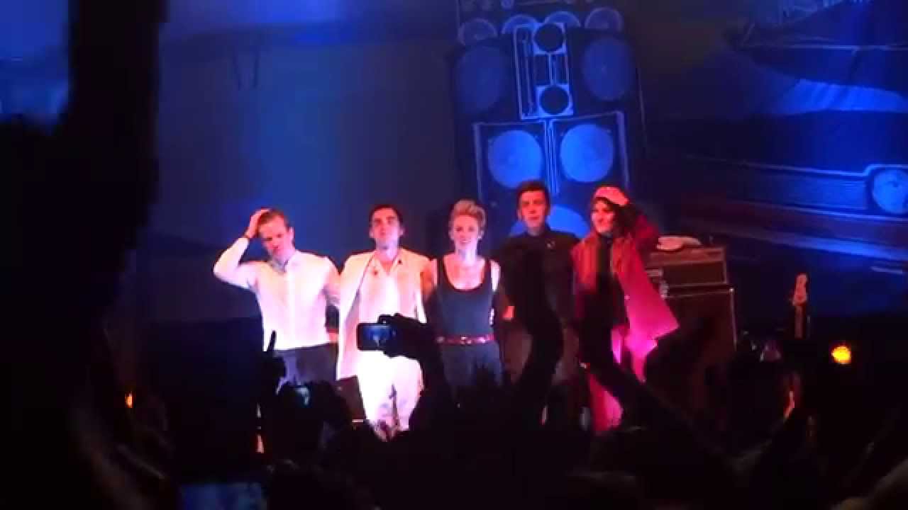 La Roux - Bulletproof, Live @ La Rural, Argentina 2015 [HD] - YouTube