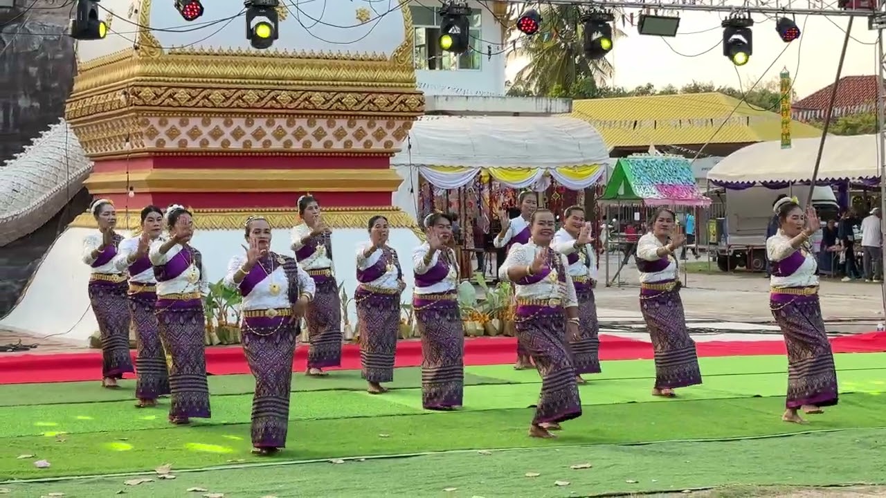 งานนมัสการหลวงพ่อทองคำ บ้านทุ่งฝน อำเภอทุ่งฝน 