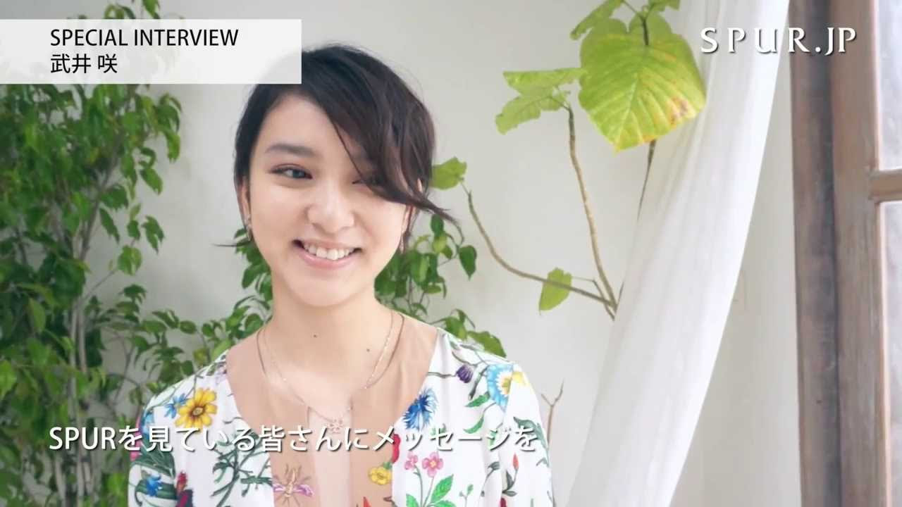 武井咲☆サイン入りダルマ hq720.jpg?sqp=-