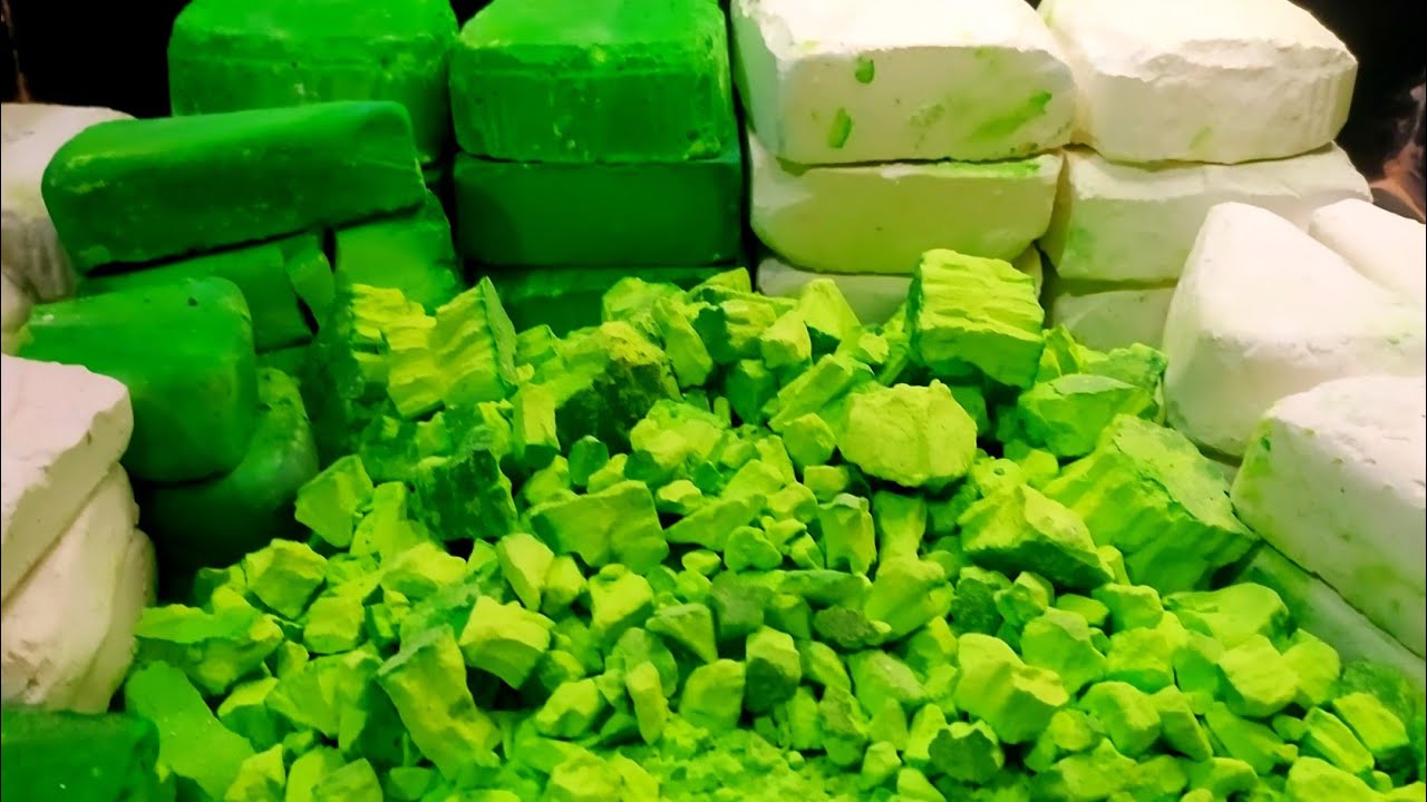 soft and dusty gym chalk blocks،oddly satisfying #asmr #relax #satisfying 
