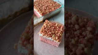 STRAWBERRY CRUNCH TRES LECHES CAKE #shorts