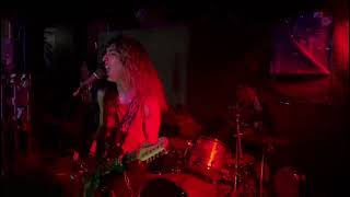 Navajazö - Sake rompeosico/Complejo de superioridad (conce)