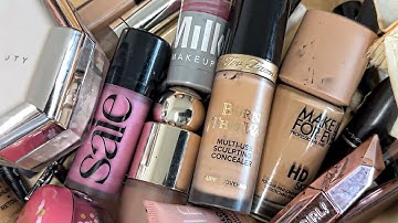 ASMR Makeup Bag Rummaging & Fast Tapping Sounds