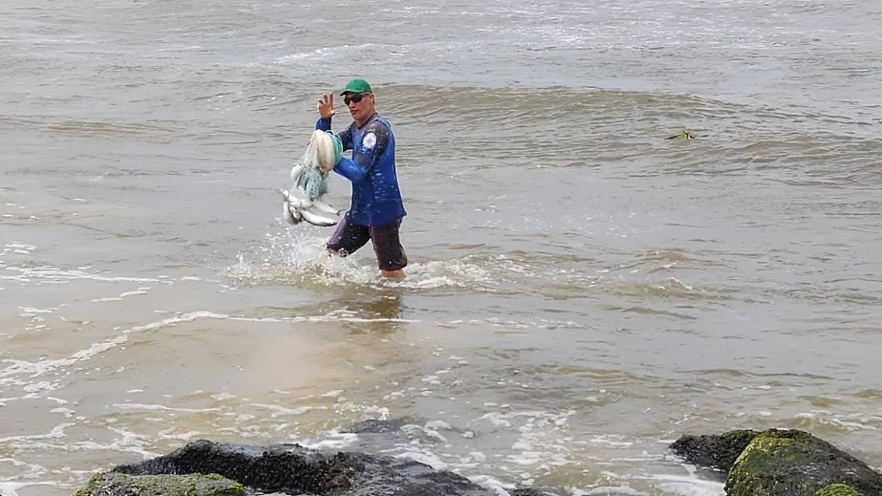 Pesca de tarrafas, 07-02-24, Bico da Pedra, Imbé, RS. 